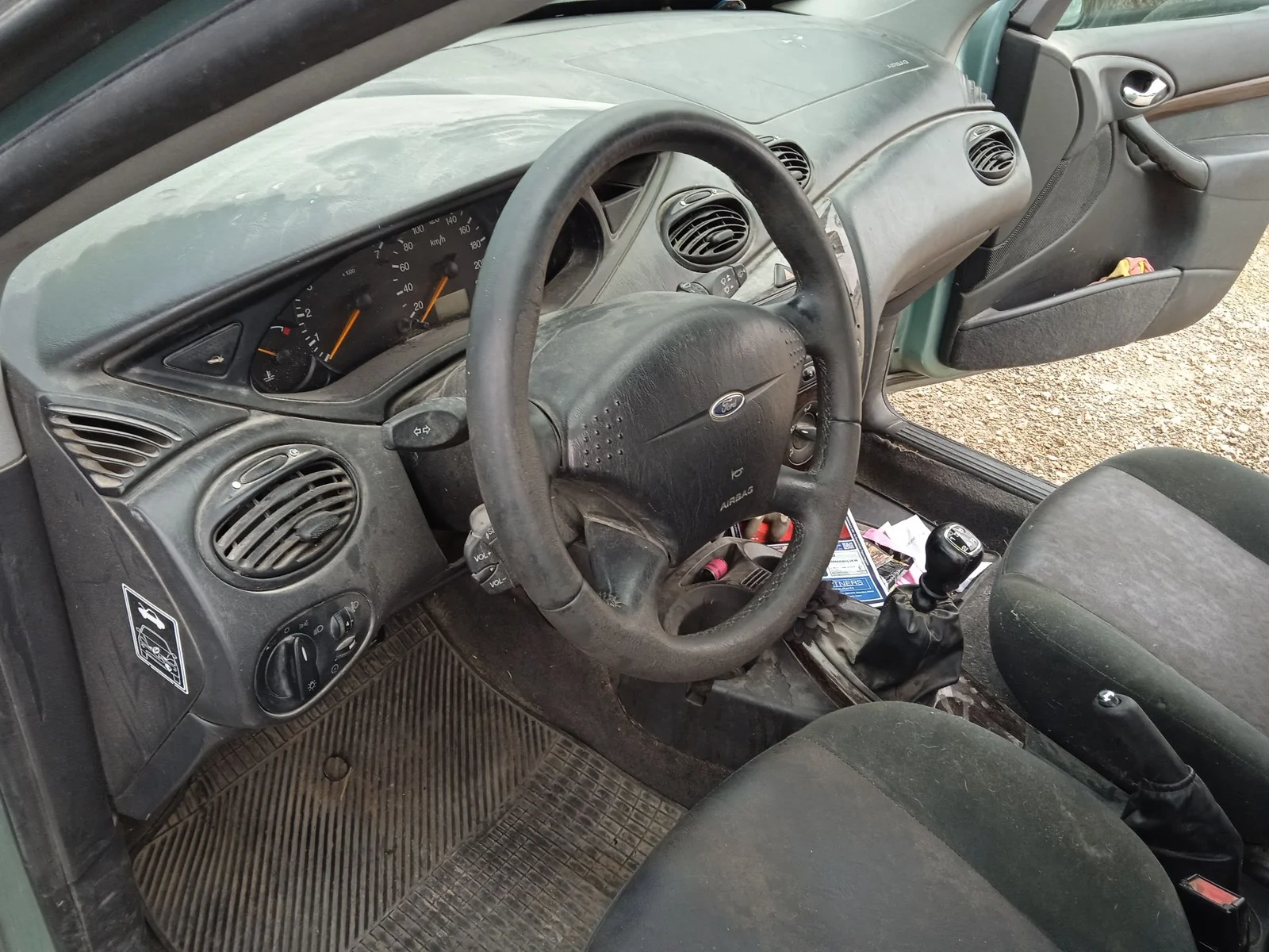 Foto de CENTRALITA AIRBAG FORD FOCUS FAMILIAR (CAK) 1.8 TDDI Turbodiesel CAT (90 CV / 66 KW)