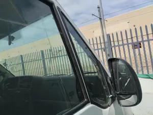 Foto de LUNA CUSTODIA DELANTERA DERECHA FIAT DUCATO II COMBI 2.8 TDI CAT (122 CV / 90 KW) referencia 43R000980