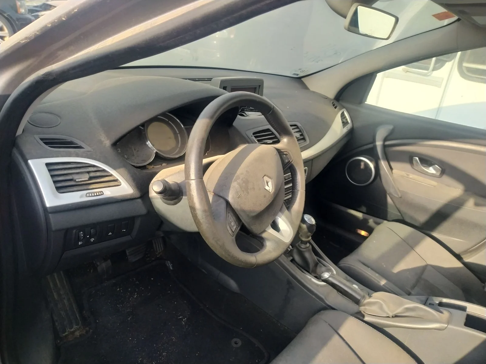 Foto de AIRBAG CORTINA DELANTERO IZQUIERDO RENAULT MEGANE III SPORT TOURER 1.9 dCi Diesel (131 CV / 96 KW) referencia 985P15305R