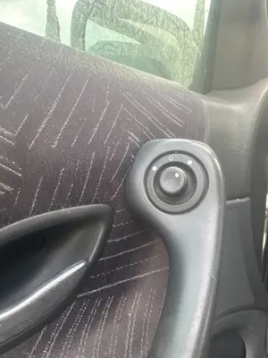 Foto de MANDO RETROVISOR RENAULT LAGUNA II (BG0) 2.0  (135 CV / 99 KW)