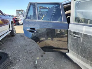Foto de PUERTA TRASERA DERECHA BMW SERIE X3 (E83) 2.0 16V Diesel CAT (150 CV / 110 KW) referencia 41003449338 foto 2