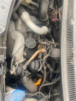 Foto de ALTERNADOR VOLKSWAGEN T5 TRANSPORTER BUS (7H) 2.5 TDI (131 CV / 96 KW) referencia 070903139 V