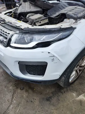Foto de FARO IZQUIERDO LAND ROVER RANGE ROVER EVOQUE 2.0 Td4 CAT (150 CV / 110 KW) referencia LR087246