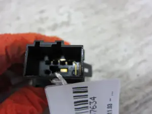 Foto de INTERRUPTOR SEAT IBIZA (6L1) 1.4 16V (86 CV / 63 KW) referencia 6L1919235A foto 2