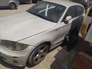 Foto de MANETA EXTERIOR DELANTERA IZQUIERDA BMW SERIE 1 BERLINA (E81/E87) 2.0 16V Diesel CAT (122 CV / 90 KW) referencia 51217207551