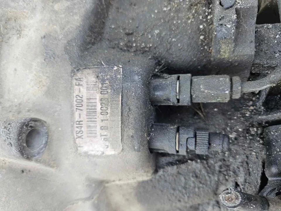 Foto de CAJA CAMBIOS FORD FOCUS BERLINA (CAK) 1.6 16V CAT (101 CV / 74 KW) referencia XS4R7002FA