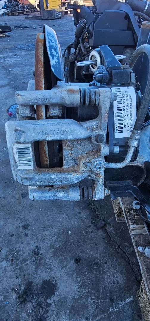 Foto de PINZA DE FRENO TRASERA IZQUIERDA PEUGEOT 3008 Híbrido 165 kW (1.6 Ltr. - 133 kW) (224 CV / 165 KW) referencia 1608998880