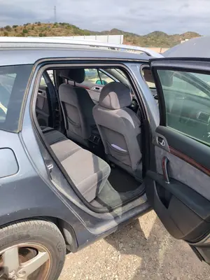Foto de GOMAS CONTORNO PUERTA PEUGEOT 407 SW 2.0 16V HDi FAP CAT (RHR / DW10BTED4) (136 CV / 100 KW)