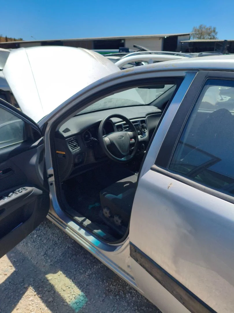 Foto de GOMAS CONTORNO PUERTA KIA RIO (JB) 1.5 CRDi (110 CV / 81 KW) referencia 863721G001