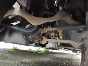 Foto de BARRA ESTABILIZADORA TRASERA BMW SERIE 3 BERLINA (E90) 2.0 Turbodiesel CAT (143 CV / 105 KW)