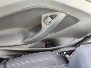 Foto de ELEVALUNAS TRASERO IZQUIERDO FORD C-MAX (CB7) 1.6 TDCi CAT (116 CV / 85 KW) referencia 1820116