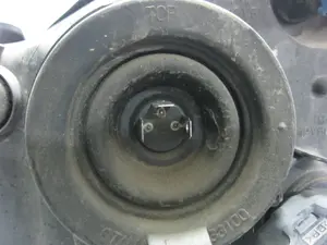 Foto de FARO DERECHO SUZUKI IGNIS (RM/MH) 1.3 DDiS Diesel CAT (69 CV / 51 KW) referencia 86448645 foto 8