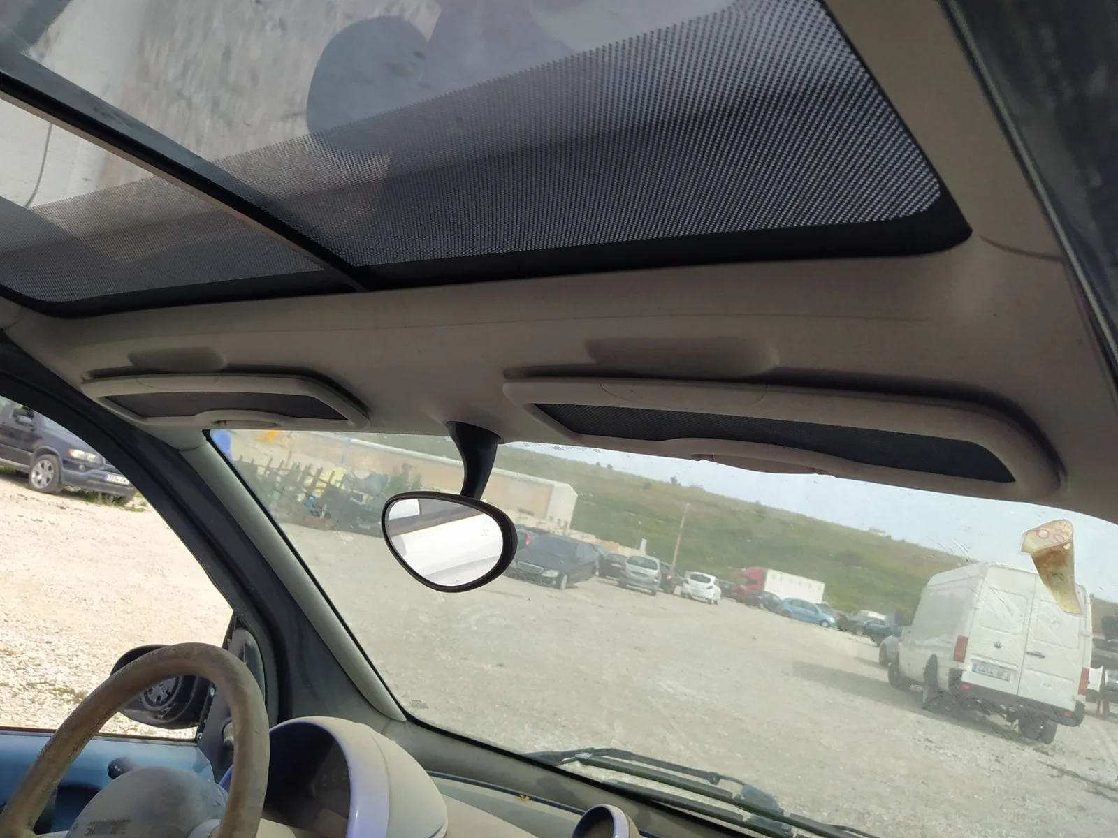 Foto de PARASOL DERECHO SMART FORTWO COUPE 0.7 Turbo CAT (61 CV / 45 KW)