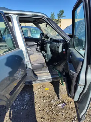 Foto de GOMAS CONTORNO PUERTA LAND ROVER DISCOVERY 2.7 Td V6 CAT (190 CV / 140 KW)