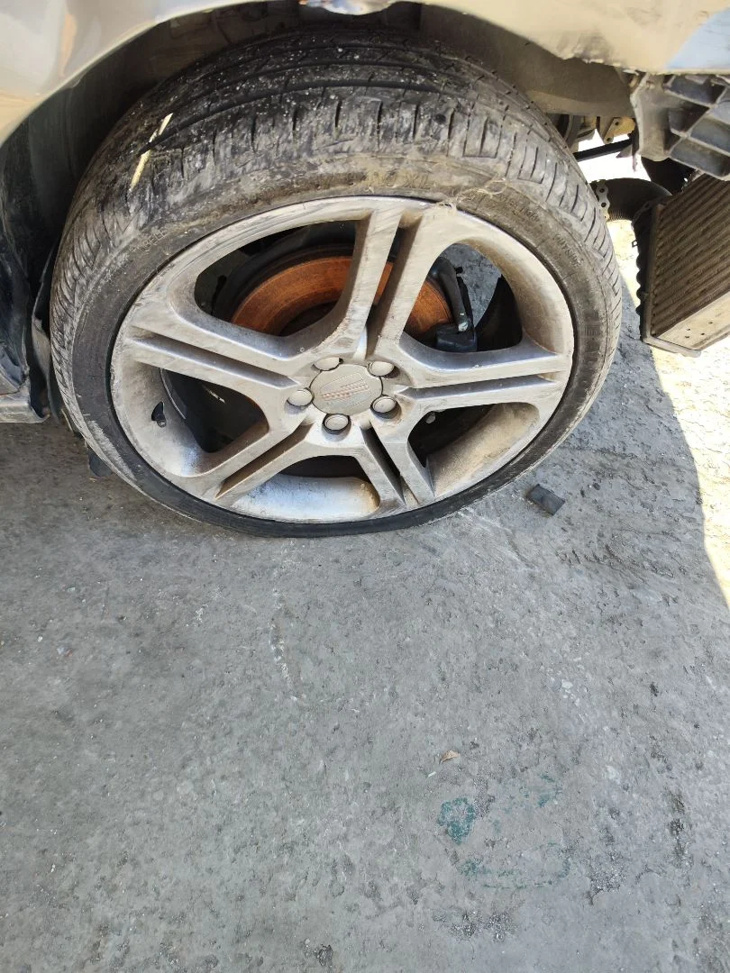 Foto de LLANTA SEAT IBIZA (6L1) 1.9 TDI (101 CV / 74 KW)