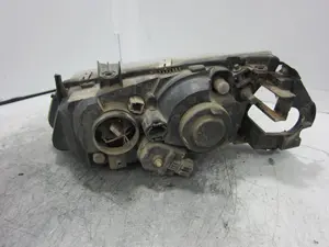 Foto de FARO DERECHO NISSAN ALMERA (N16/E) 2.2 16V Turbodiesel CAT (110 CV / 81 KW) referencia 205989 foto 6
