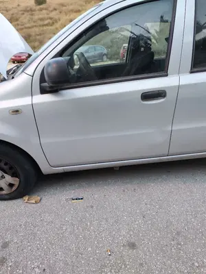 Foto de PUERTA DELANTERA IZQUIERDA FIAT II PANDA (169) 1.2 CAT (60 CV / 44 KW)