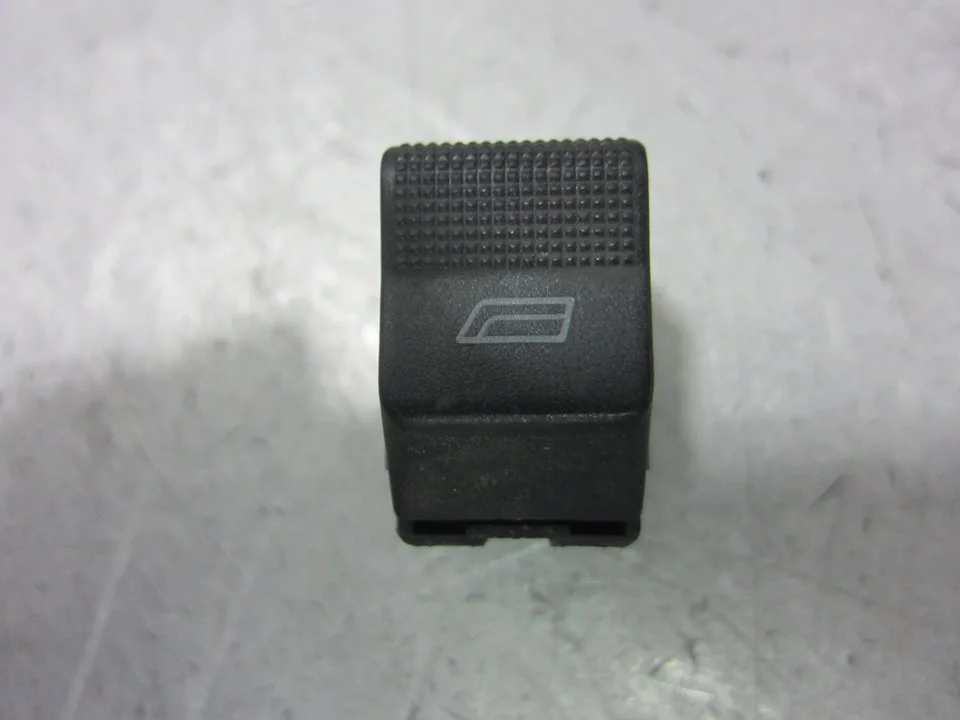 Foto de MANDO ELEVALUNAS DELANTERO IZQUIERDO SEAT IBIZA (6K1) 1.9 SDI (68 CV / 50 KW) referencia 6H0959855A