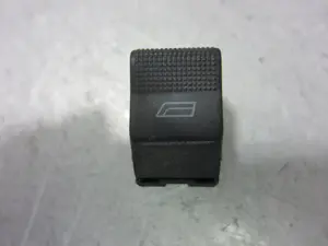 Foto de MANDO ELEVALUNAS DELANTERO IZQUIERDO SEAT IBIZA (6K1) 1.9 SDI (68 CV / 50 KW) referencia 6H0959855A