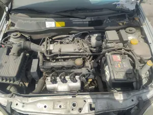 Foto de DEPOSITO LIMPIA OPEL ASTRA G BERLINA 1.6 CAT (Z 16 SE / L55) (84 CV / 62 KW) referencia 90589332