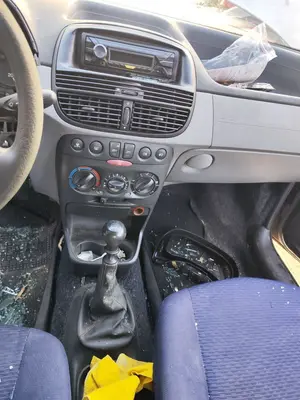 Foto de CONSOLA CENTRAL FIAT II PUNTO (188) BERLINA 1.2 CAT (60 CV / 44 KW)