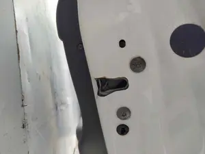 Foto de CERRADURA PUERTA TRASERA DERECHA CITROEN C3 1.4 HDi (68 CV / 50 KW)