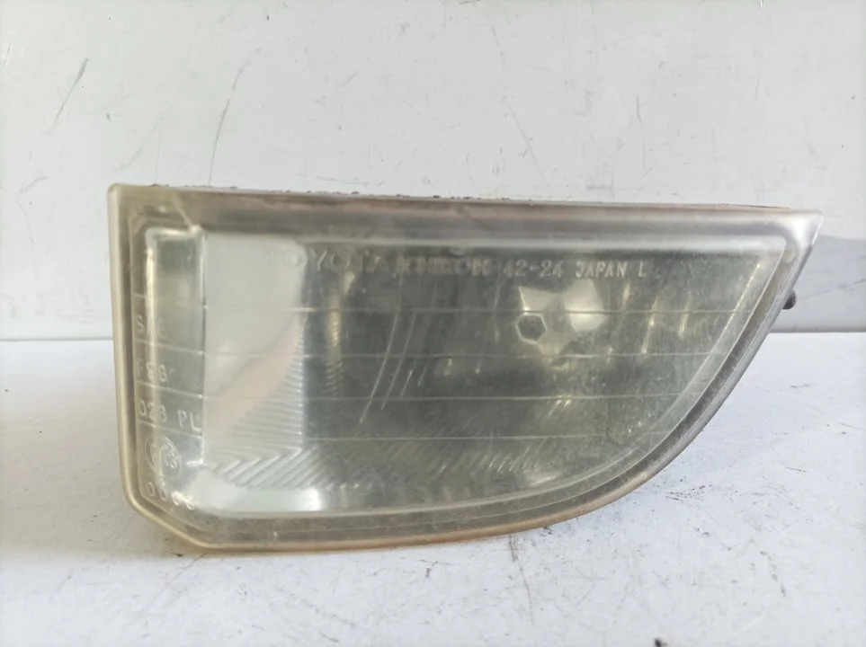 Foto de FARO ANTINIEBLA IZQUIERDO TOYOTA RAV4 (A2) 1.8 16V CAT (125 CV / 92 KW) referencia 1ZZFE