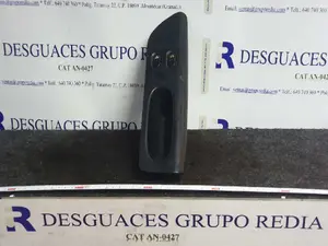 Foto de MANDO ELEVALUNAS DELANTERO IZQUIERDO RENAULT LAGUNA (B56) referencia 7701672452E