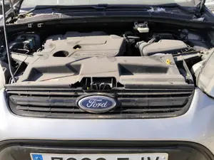 Foto de REJILLA DELANTERA FORD S-MAX (CA1) 2.0 TDCi CAT (131 CV / 96 KW)