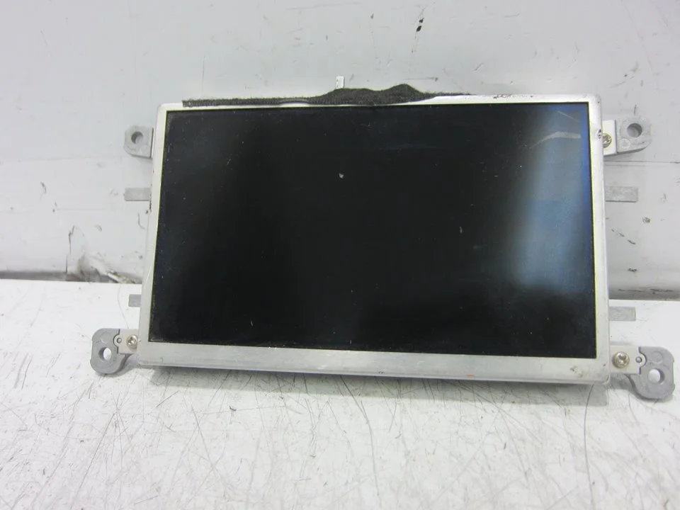 Foto de PANTALLA MULTIFUNCION AUDI A4 AVANT (8K5) 2.0 16V TDI (143 CV / 105 KW) referencia 8T0919603A
