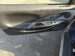 Foto de CERRADURA PUERTA DELANTERA IZQUIERDA HYUNDAI COUPE (RD) 1.6 16V CAT (107 CV / 79 KW)
