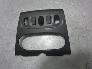 Foto de NO IDENTIFICADO DACIA LOGAN II 1.5 dCi Diesel FAP CAT (75 CV / 55 KW) referencia 275009384R