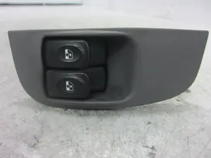 Foto de MANDO ELEVALUNAS DELANTERO IZQUIERDO RENAULT MEGANE I FASE 2 BERLINA (BA0) 1.9 dTi Diesel (80 CV / 59 KW) referencia 429998
