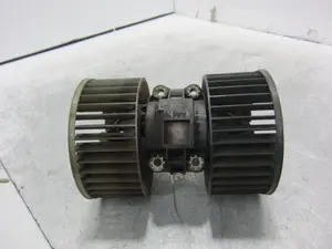 Foto de MOTOR CALEFACCION BMW SERIE 3 BERLINA (E46) 2.0 16V Diesel CAT (136 CV / 100 KW) referencia 50827