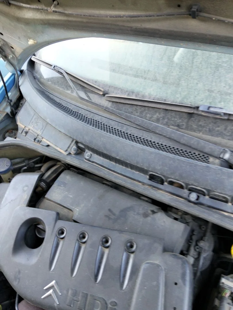 Foto de BRAZO LIMPIA DELANTERO DERECHO CITROEN C3