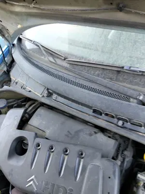 Foto de BRAZO LIMPIA DELANTERO DERECHO CITROEN C3
