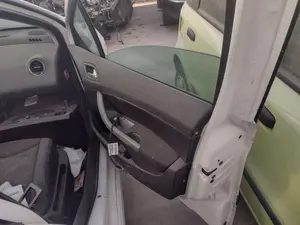 Foto de MANETA INTERIOR DELANTERA DERECHA PEUGEOT 308 1.6 16V HDi FAP (92 CV / 68 KW) referencia 9144C8