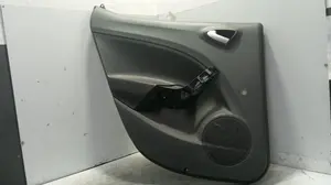 Foto de GUARNECIDO PUERTA TRASERA IZQUIERDA SEAT IBIZA BERLINA (6J5) 1.4 16V (86 CV / 63 KW) referencia 6J4867211