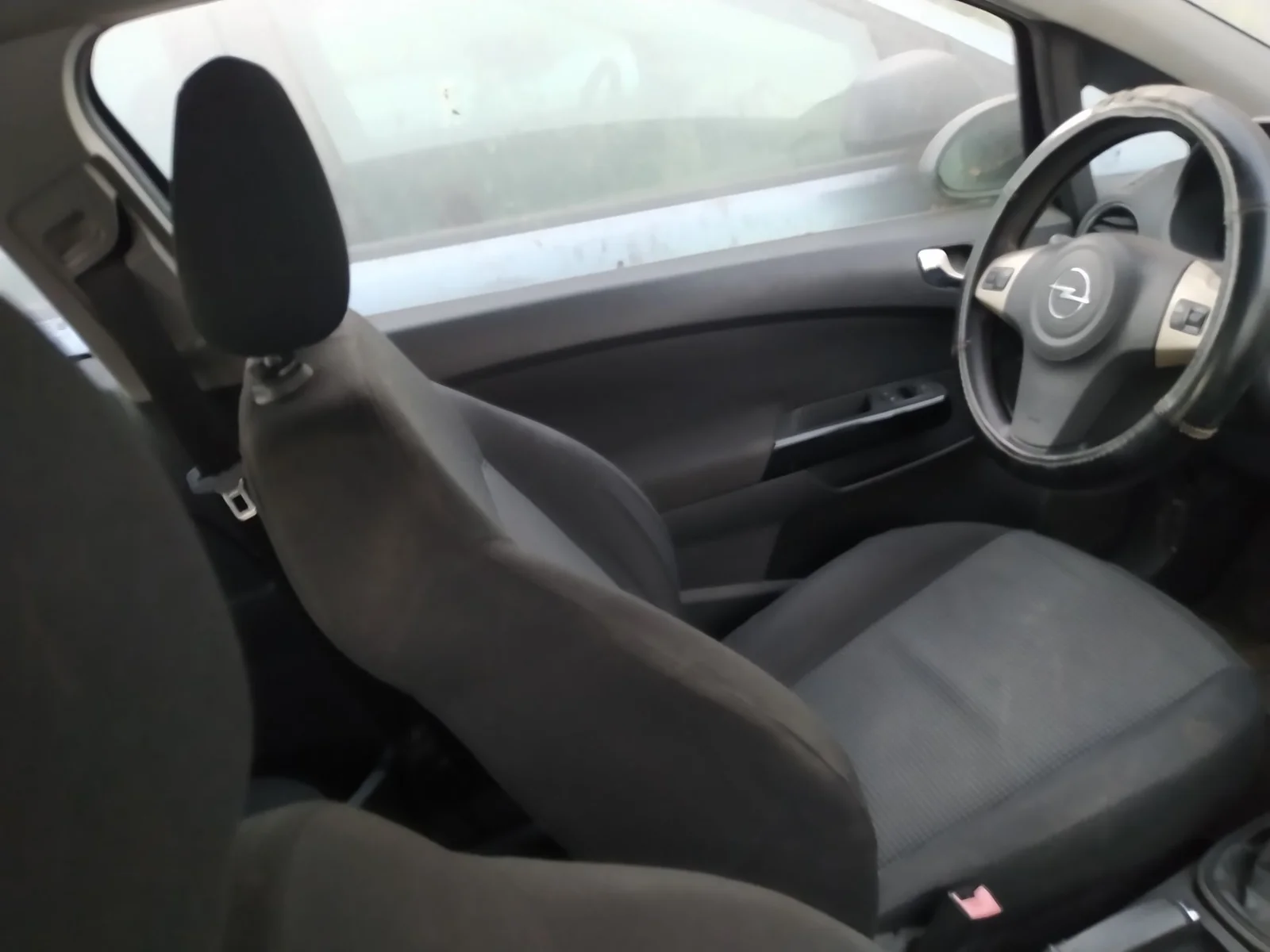 Foto de CINTURON SEGURIDAD DELANTERO IZQUIERDO OPEL CORSA D 1.2 16V CAT (Z 12 XEP / LB4) (80 CV / 59 KW) referencia 13262566