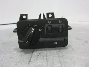 Foto de MANDO LUCES BMW SERIE 3 BERLINA (E46) 2.0 16V Diesel CAT (136 CV / 100 KW) referencia 61316901428