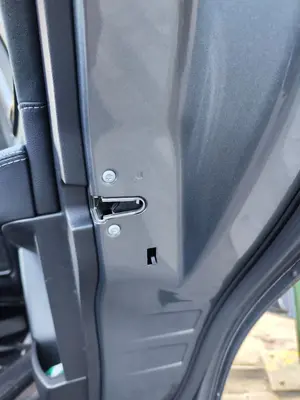 Foto de CERRADURA PUERTA TRASERA DERECHA MERCEDES-BENZ CLASE GLE (BM 292) COUPE 3.0 CAT (390 CV / 287 KW) referencia A0997300100