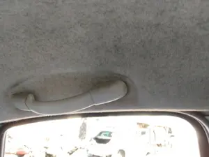 Foto de ASIDERO TECHO TRASERO IZQUIERDO CITROEN C3