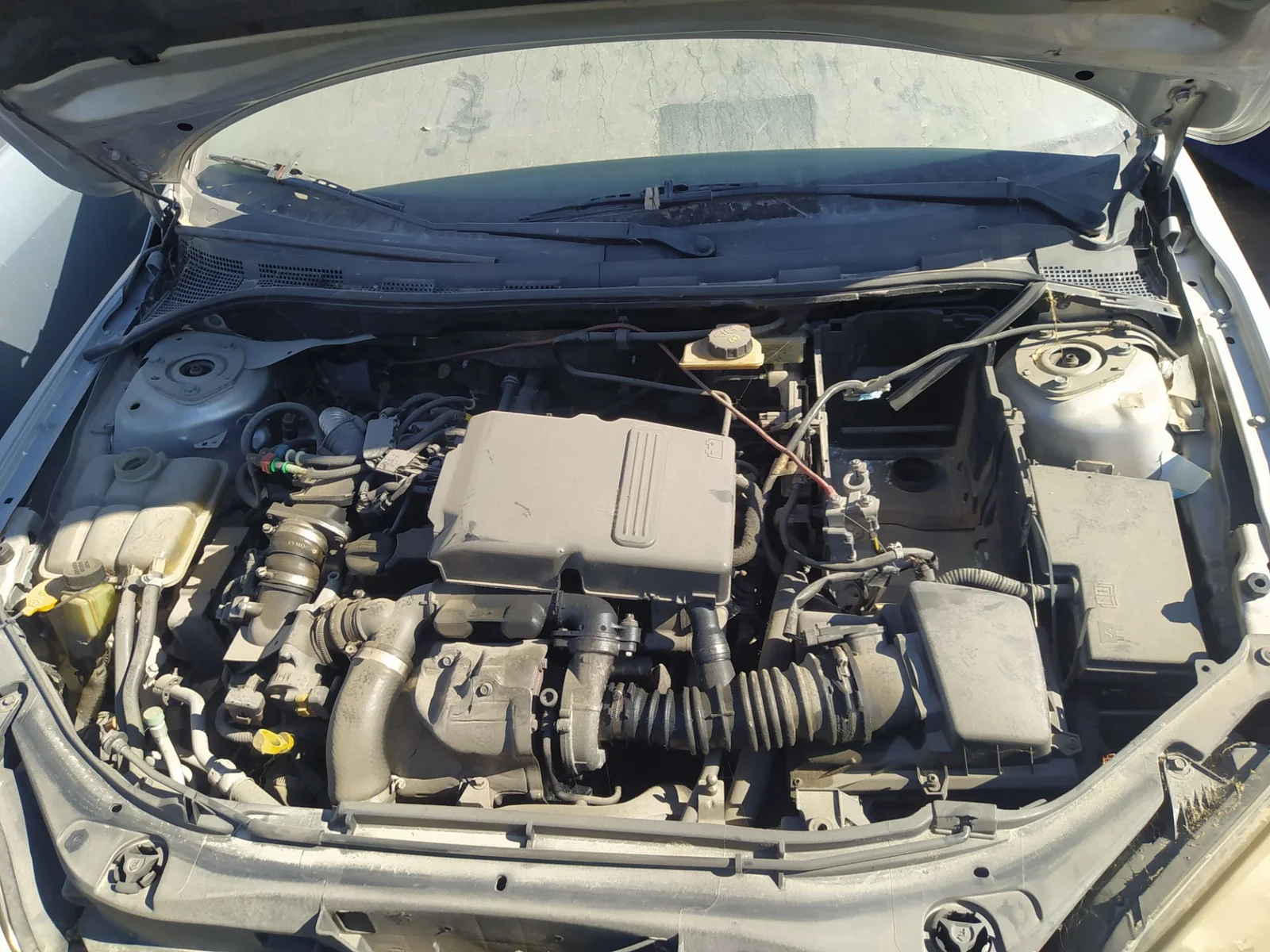 Foto de ARTICULACION LIMPIA DELANTERA MAZDA 3 BERLINA (BK) 1.6 CD Diesel CAT (109 CV / 80 KW)