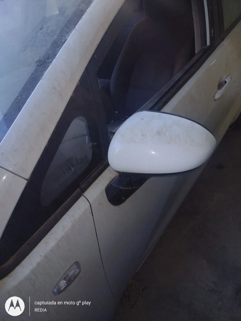 Foto de RETROVISOR IZQUIERDO KIA RIO (UB) 1.2 CAT (86 CV / 63 KW) referencia 876101W030