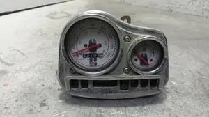 Foto de CUADRO INSTRUMENTOS PIAGGIO (VESPA) 49.40 cc 3.01 ci (4.29 cv 3.1 kw a 8500 rpm) foto 1