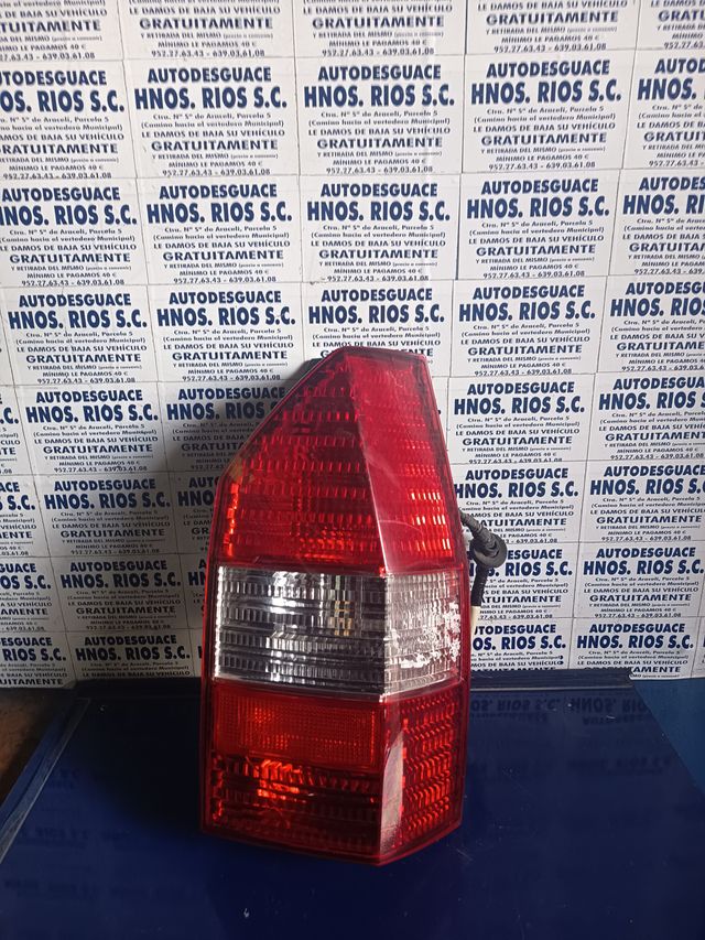 Foto de PILOTO TRASERO DERECHO MITSUBISHI MITSUBISHI 1 3 30