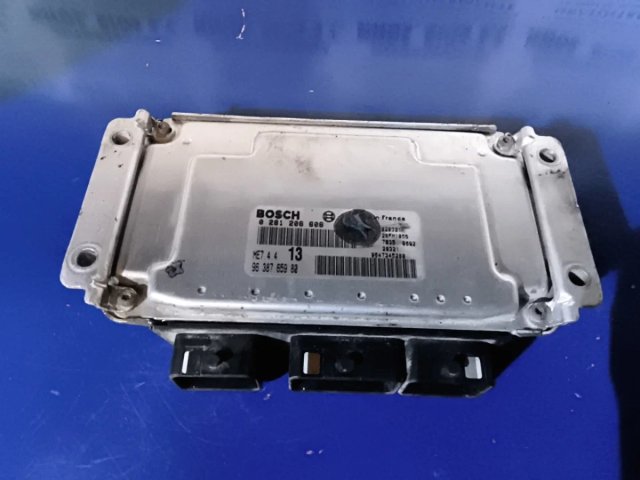 Foto de CENTRALITA MOTOR BOSCH 0281208626 SIN MARCA SIN MODELO