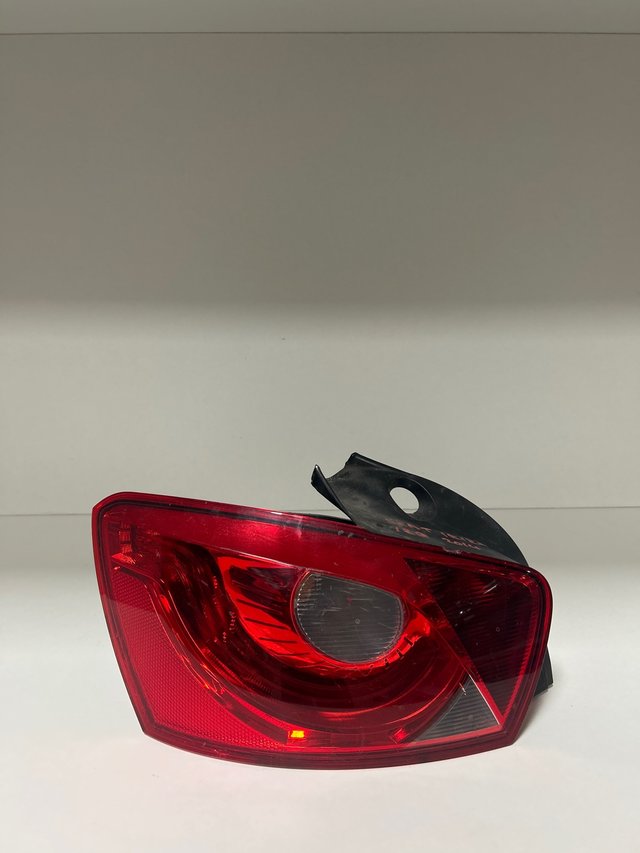 Foto de PILOTO SEAT IBIZA IZQ.RF 6J4945095K SEAT IBIZA