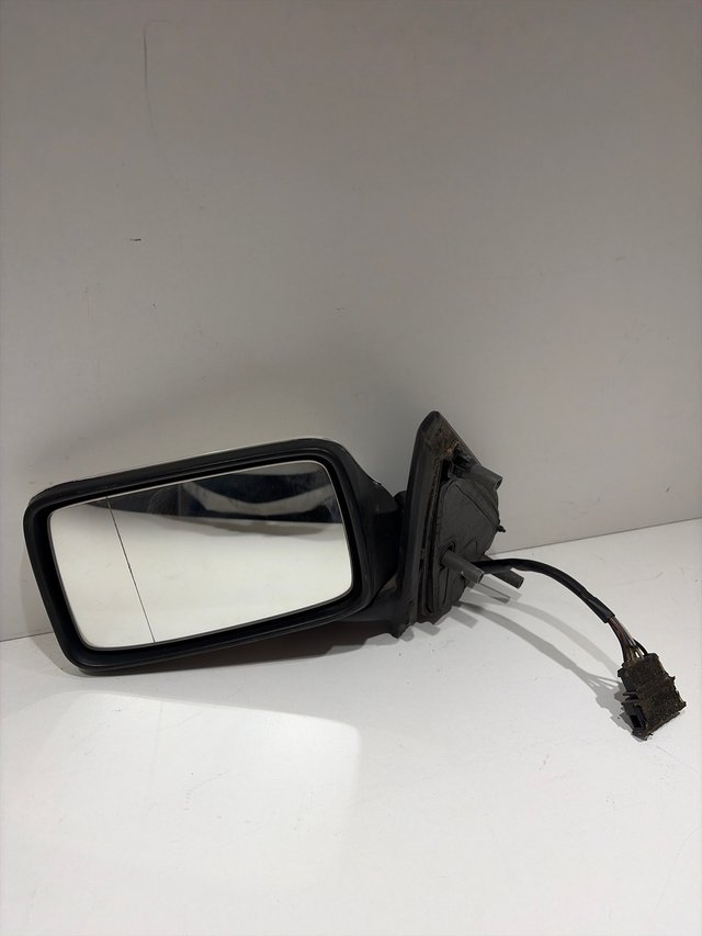 Foto de RETROVISOR VW GOLF III IZQUIERDO SIN MARCA SIN MODELO