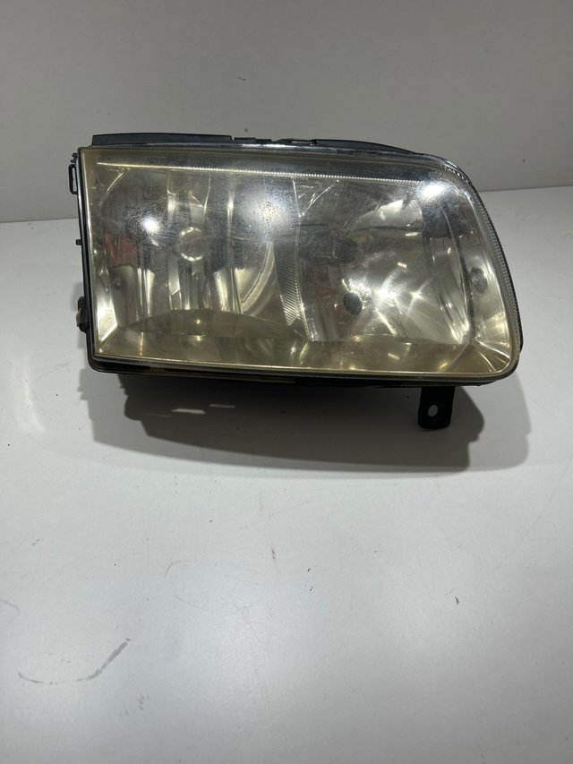 Foto de FARO VW POLO 6N2 1999-2001 SIN MARCA SIN MODELO